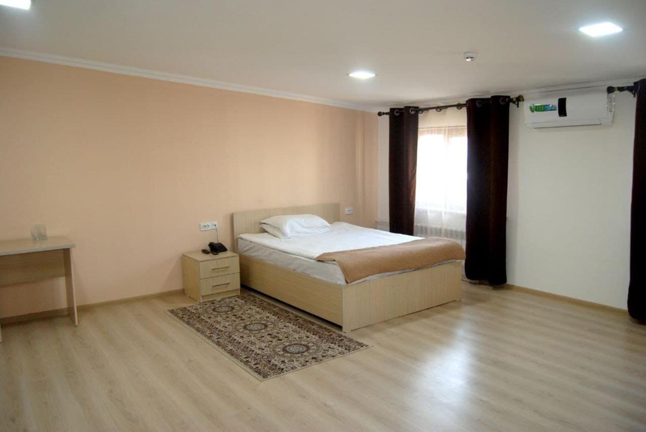 Ласточка Navoi Ngoại thất bức ảnh